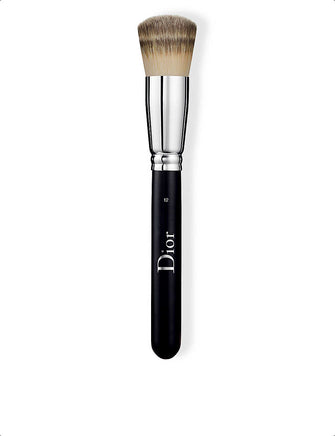 Full Coverage Fluid Foundation brush 12