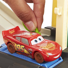 Disney and Pixar Cars Racing Excitement Storage Boxed Game Set, 1pcs Lightning McQueen Tool and more than 20 pieces that contain 1 attractive, 3 different installations, 4 and above