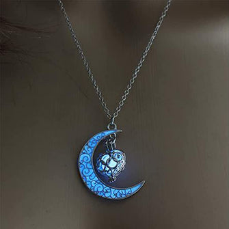 Handcess Moon Luminous Necklaces Heart Beads Glow Pendant Necklaces Silver Crescent Luminous Necklace Jewelry Chains for Women and Girls