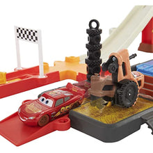 Disney and Pixar Cars Racing Excitement Storage Boxed Game Set, 1pcs Lightning McQueen Tool and more than 20 pieces that contain 1 attractive, 3 different installations, 4 and above