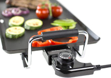 Andrew James Teppanyaki Electric Grill Plate & 2 Egg Rings  Large Non-Stick Tabletop Griddle with 43cm x 22.5cm Hot Plate & Adjustable Temperature  Includes 8 Wooden Spatula & Recipes in Manual