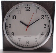 REAL ACCESSORIES Large Silver Round Stylish Modern Wall Clock. Easy Readable Big Numbers. Ideal for Any Room in Home Dining Room Kitchen Office School Size : 23cm / 9"