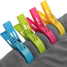 igadgitz home U6815 Beach Towel Clips Plastic Hanging Pegs Multipurpose Quilt Clips for Laundry, Sunbed, Pool Lounger, Clothes etc - Pack of 4