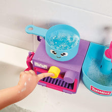 Toomies E73264 Bubble & Bake Bathtime, Bath Toddlers, Kitchen Themed Bubble Making Toy, 2 in 1 Set, Kids Water Play Suitable for 18 M & 2 3 & 4 Year Old Boys & Girls, Multicoloured, 21 X 28 X 15 cm