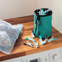 Hangerworld Set Premium Turquoise Peg Bag & Plastic Soft Grip Clothes Pegs Hanging Pegs Basket (48 Pegs, Turquoise)