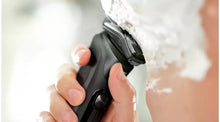 Philips Series 5000 Wet and Dry Electric Shaver S5586/66