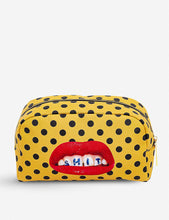 Toiletpaper Sh*t print faux-leather beauty case