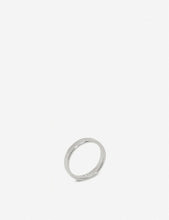 Les Éternelles de Chaumet Rubans platinum and diamond wedding band