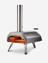 Karu wood and charcoal-fired portable pizza oven