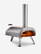 Karu wood and charcoal-fired portable pizza oven