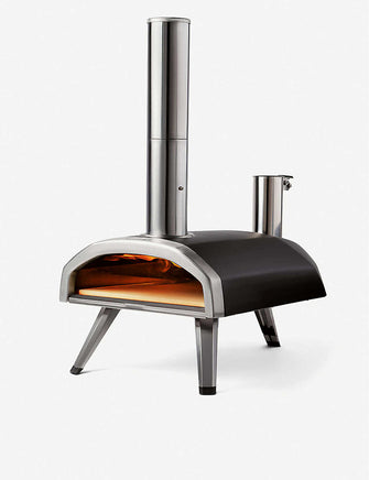 Fyra portable wood-fired outdoor pizza oven