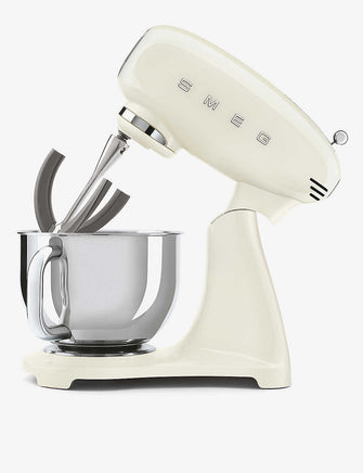 Stand mixer