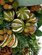 The Green and Silver real-foliage table decoration