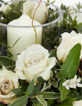 Nordic Rose table wreath with vase and candle