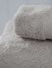 Egyptian cotton bath towel 180cm x 115cm