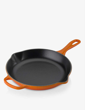 Signature cast iron skillet 26cm