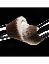 F80 Flat Kabuki make-up brush