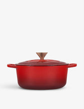 Le Creuset x Harry Potter Harry Potter™ Signature cast-iron casserole pot 35.2cm