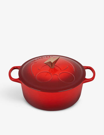 Le Creuset x Harry Potter Harry Potter™ Signature cast-iron casserole pot 35.2cm