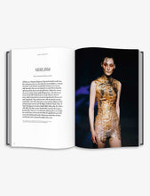 Alexander Mcqueen Unseen fashion book