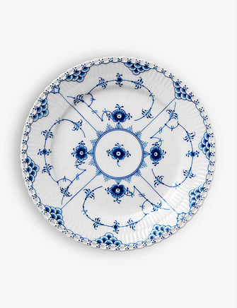 Blue Full Lace round porcelain plate 19cm