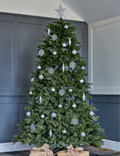 Dunhill Fir 6ft artificial Christmas tree