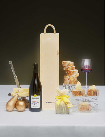 Cheddar & Wine gift box - 2 items included