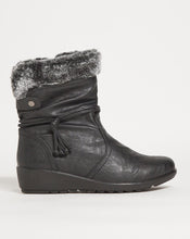 Cushion Walk Fur Collar Boot Wide E Fit